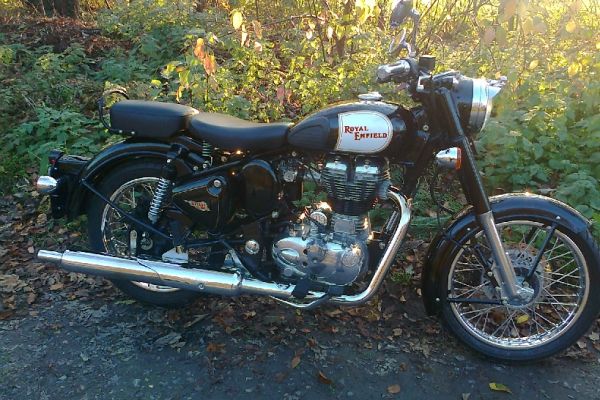 royal-enfield-bullet-c5-im-wandel-002BB21A99C-C428-951A-5889-0ABDAFEB3F23.jpg