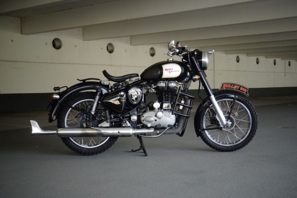 royal-enfield-bullet-c5-im-wandel-0326378EB5C-E040-161B-EA1D-8042B863D763.jpg