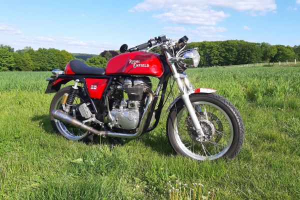royal-enfield-continental-gt-im-wandel-02094F0CC49-7AF5-0E4B-AB87-4442D1447D6C.jpg